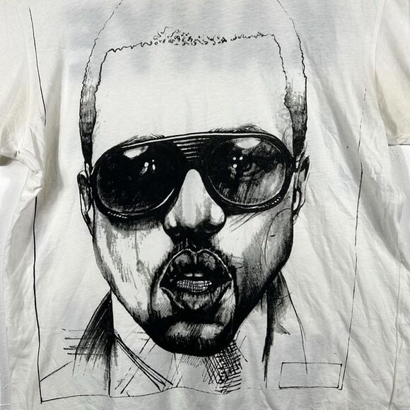 🔥🔥 KANYE WEST Yeezy Big Face Rap Music Band Concert Tee - Women Sz XL - EUC - Picture 2 of 7